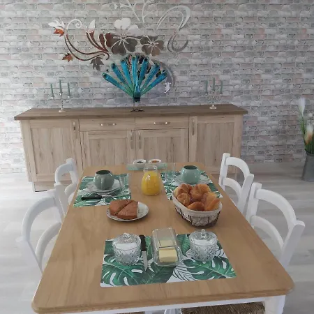 Le Bonheur Des Plumes Montmartin-en-Graignes