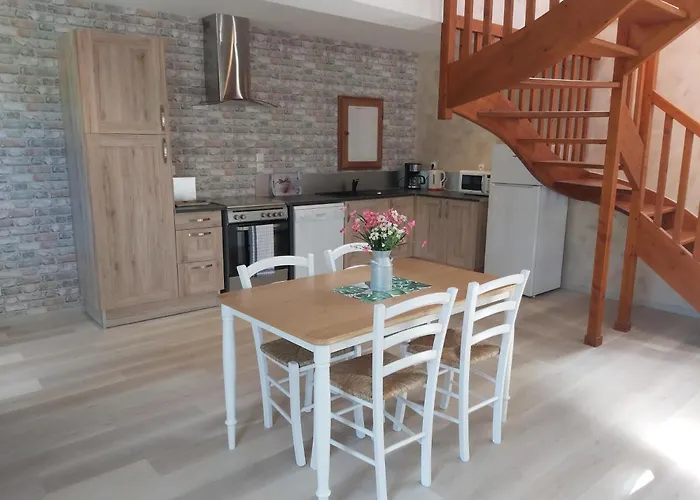 Le Bonheur Des Plumes Bed & Breakfast 3*