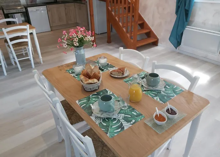 Le Bonheur Des Plumes 3*